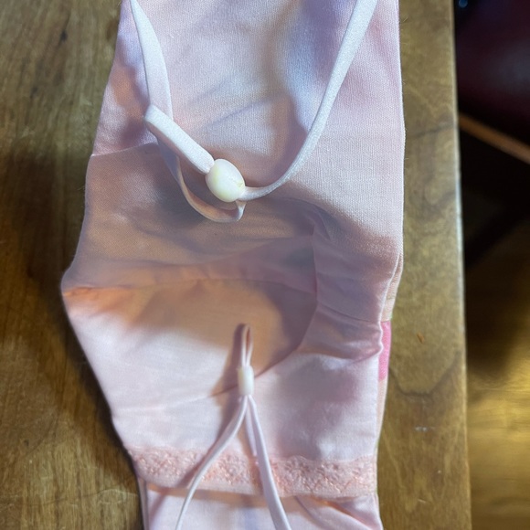 NEW HANDMADE FACE MASK - Picture 2 of 3